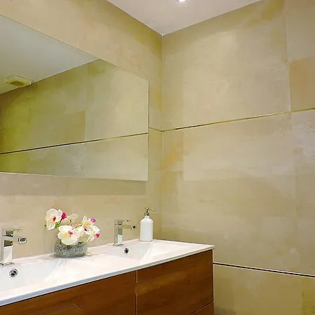 Apartment Doree 449 *